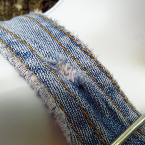 Womens Forever 21 Embroidered Overalls Denim Size 25 Distressed raw hem - Picture 15 of 15